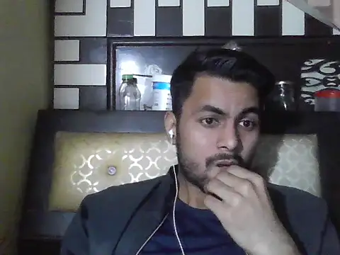 ursdreamperson online show from January 14, 3:37 pm