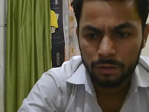 ursdreamperson online show from May 24, 1:38 am