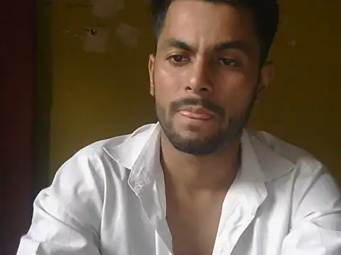ursdreamperson online show from June 17, 1:43 pm