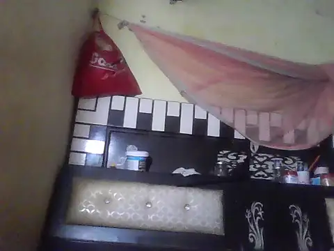 ursdreamperson online show from January 11, 4:52 am