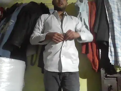 ursdreamperson online show from December 4, 2:38 pm