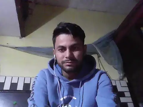 ursdreamperson online show from December 4, 2:10 am