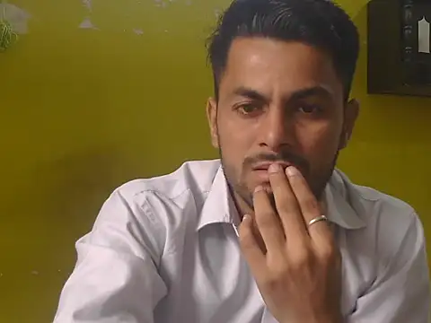ursdreamperson online show from June 15, 1:17 am