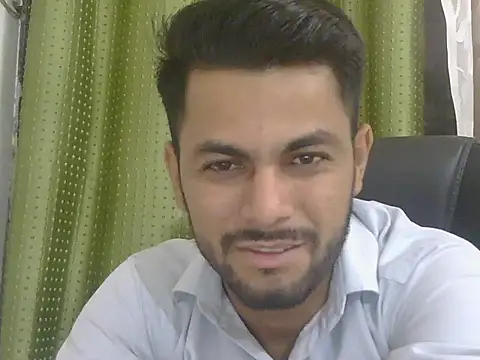 ursdreamperson online show from June 19, 1:11 am