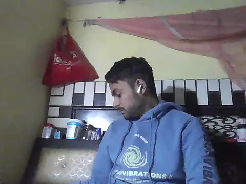 ursdreamperson online show from January 7, 5:23 am