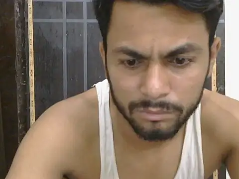 ursdreamperson online show from May 23, 1:26 am