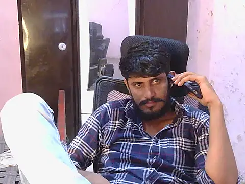 Snapshot of krishjaat43 chatting on June 10, 5:47 pm krishjaat43 online show from June 10, 5:47 pm