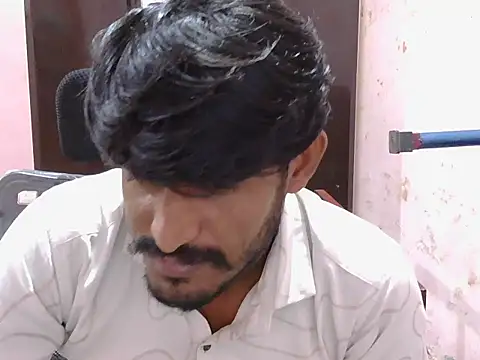 Snapshot of krishjaat43 chatting on October 31, 7:10 pm krishjaat43 online show from October 31, 7:10 pm