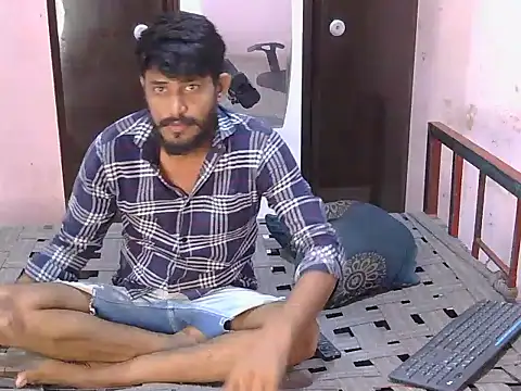 Snapshot of krishjaat43 chatting on June 14, 8:21 pm krishjaat43 online show from June 14, 8:21 pm
