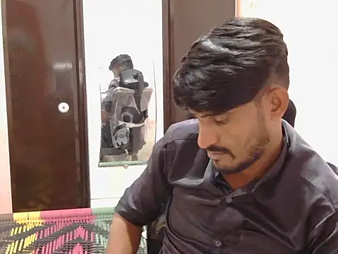 Snapshot of krishjaat43 chatting on November 12, 7:07 pm krishjaat43 online show from November 12, 7:07 pm