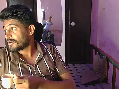 krishjaat43 online show from May 15, 2:48 pm