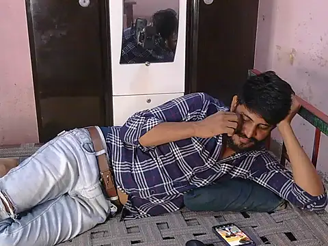Snapshot of krishjaat43 chatting on June 12, 5:27 am krishjaat43 online show from June 12, 5:27 am