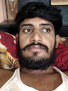 Snapshot of krishjaat43 chatting on September 27, 3:01 am krishjaat43 online show from September 27, 3:01 am