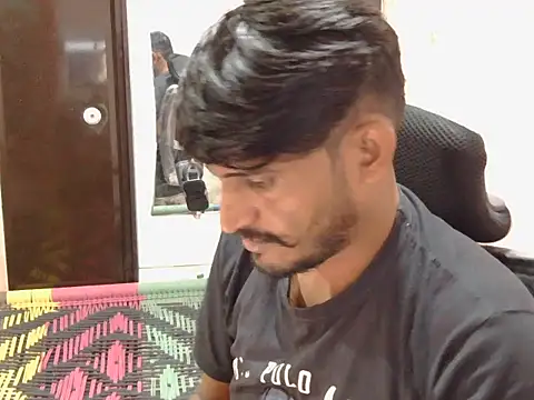 Snapshot of krishjaat43 chatting on November 11, 6:58 pm krishjaat43 online show from November 11, 6:58 pm