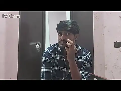 Snapshot of krishjaat43 chatting on October 18, 6:10 pm krishjaat43 online show from October 18, 6:10 pm