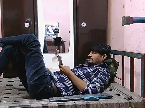 Snapshot of krishjaat43 chatting on October 30, 3:38 am krishjaat43 online show from October 30, 3:38 am