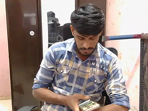 Snapshot of krishjaat43 chatting on November 15, 7:18 pm krishjaat43 online show from November 15, 7:18 pm