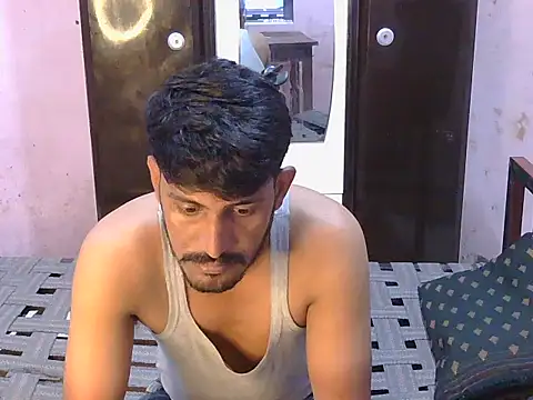 Snapshot of krishjaat43 chatting on July 7, 3:09 am krishjaat43 online show from July 7, 3:09 am