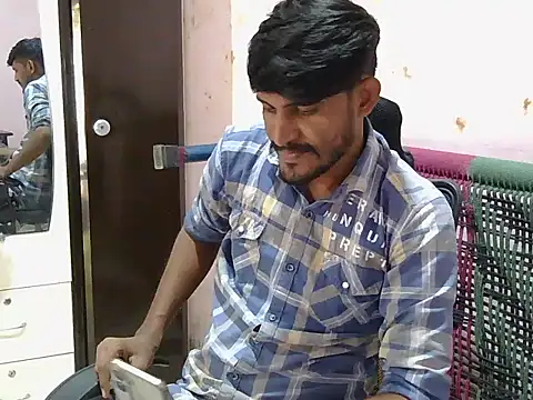 Snapshot of krishjaat43 chatting on November 16, 8:30 am krishjaat43 online show from November 16, 8:30 am