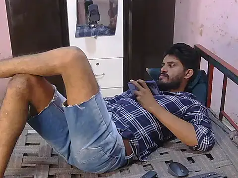 Snapshot of krishjaat43 chatting on June 3, 6:36 am krishjaat43 online show from June 3, 6:36 am