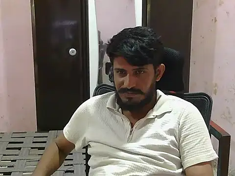 Snapshot of krishjaat43 chatting on June 14, 6:58 am krishjaat43 online show from June 14, 6:58 am