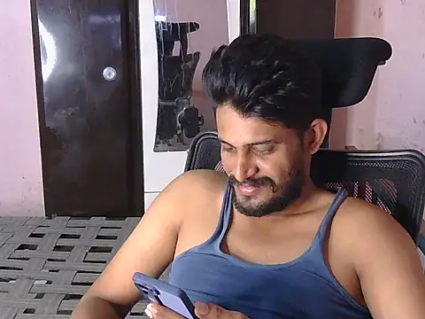 krishjaat43 online show from May 22, 6:44 am