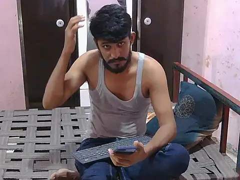 Snapshot of krishjaat43 chatting on June 9, 9:54 am krishjaat43 online show from June 9, 9:54 am