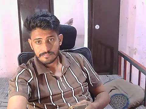 krishjaat43 online show from April 27, 1:31 pm