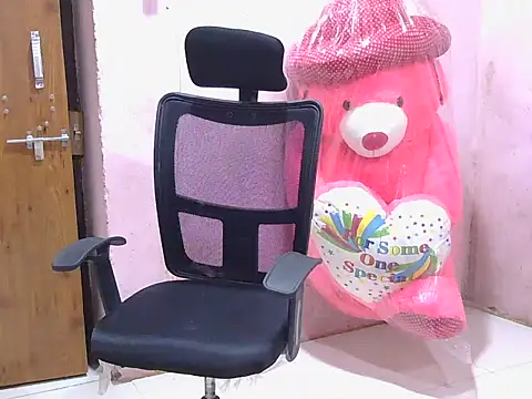 krishjaat43 online show from December 17, 2:44 pm