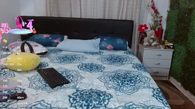 angelly  kate online show from October 10, 1:06 am