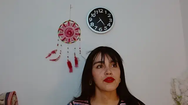 angelly  kate online show from April 9, 2:13 am