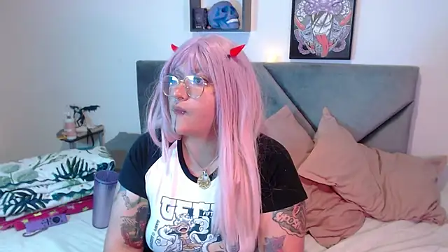 XxGreenGoodxX online show from February 7, 8:28 pm