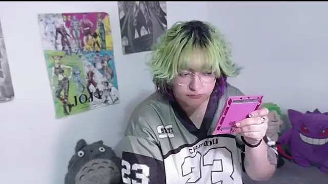 XxGreenGoodxX online show from April 18, 7:07 pm