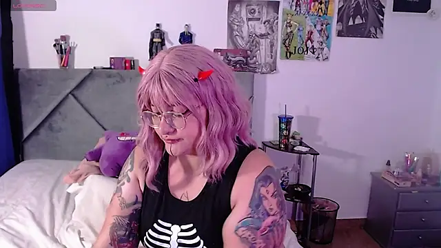 Snapshot of XxGreenGoodxX chatting on November 11, 11:09 pm XxGreenGoodxX online show from November 11, 11:09 pm