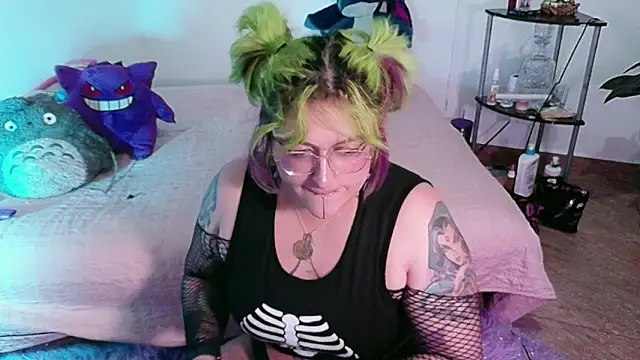 XxGreenGoodxX online show from March 29, 10:00 pm