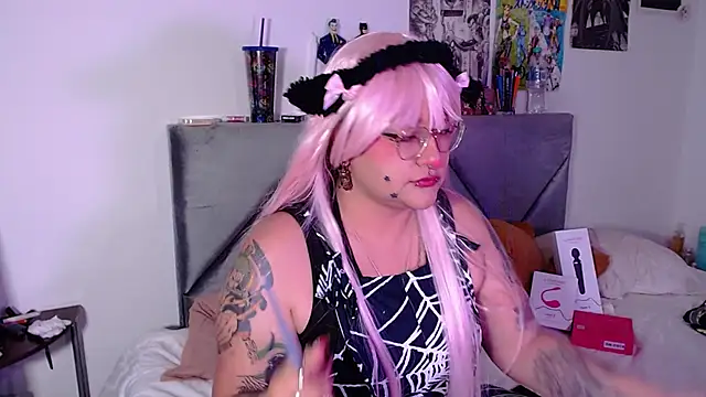 Snapshot of XxGreenGoodxX chatting on November 4, 10:57 pm XxGreenGoodxX online show from November 4, 10:57 pm