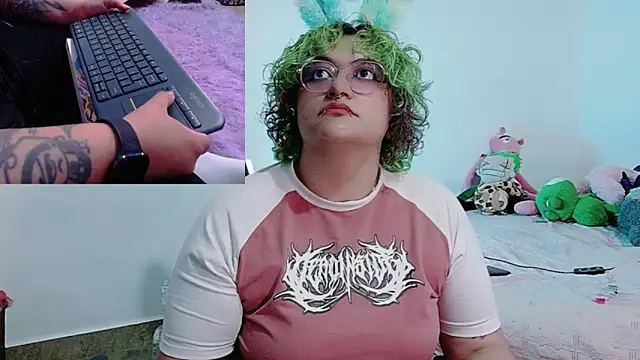 XxGreenGoodxX online show from April 2, 3:57 am