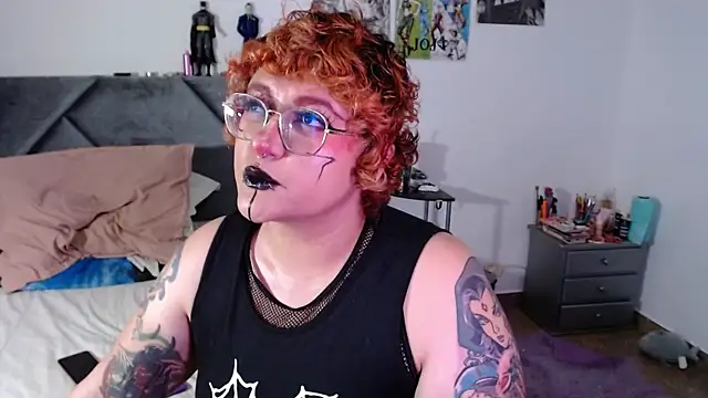 Snapshot of XxGreenGoodxX chatting on November 15, 12:25 am XxGreenGoodxX online show from November 15, 12:25 am