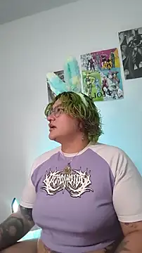 XxGreenGoodxX online show from April 2, 9:10 pm