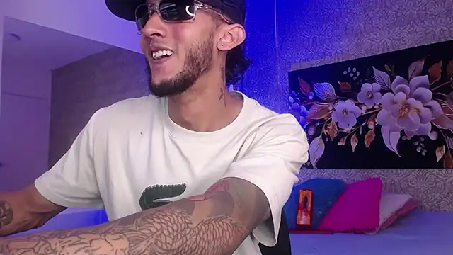 jonas conor online show from December 16, 7:18 pm