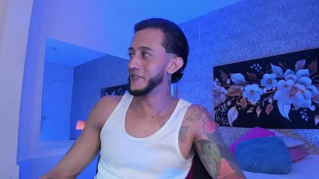 jonas conor online show from November 4, 7:39 pm