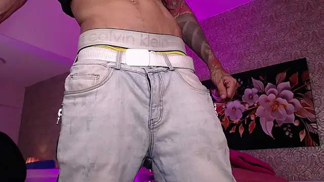 jonas conor online show from December 17, 7:41 pm