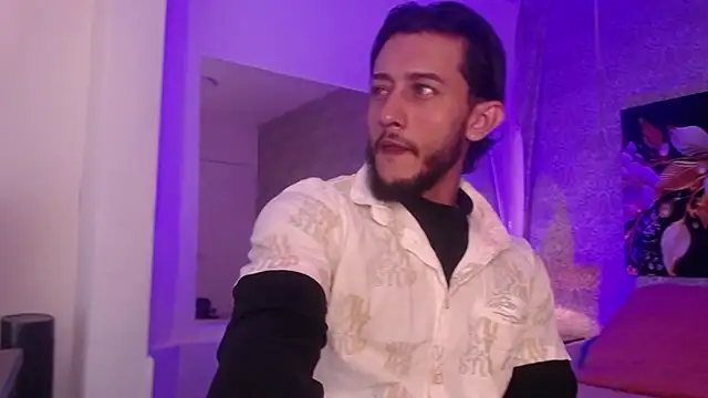 jonas conor online show from December 5, 7:45 pm