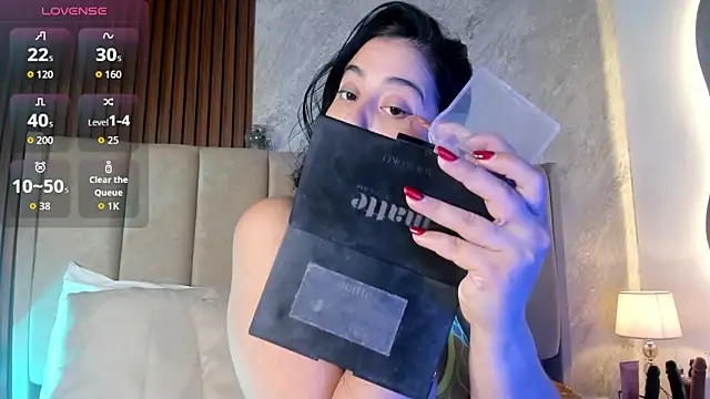  Cris Spicy  online show from January 12, 7:42 pm