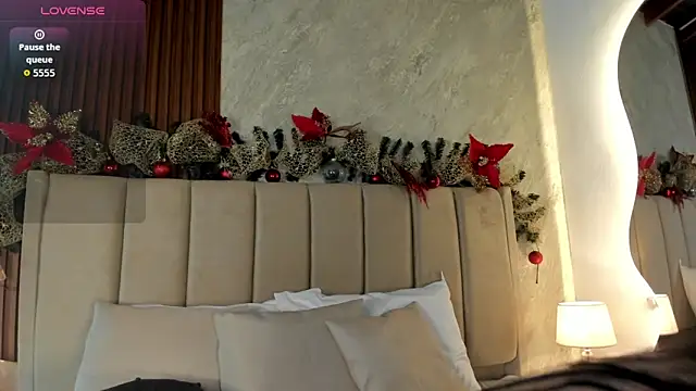  Cris Spicy  online show from December 14, 6:46 pm