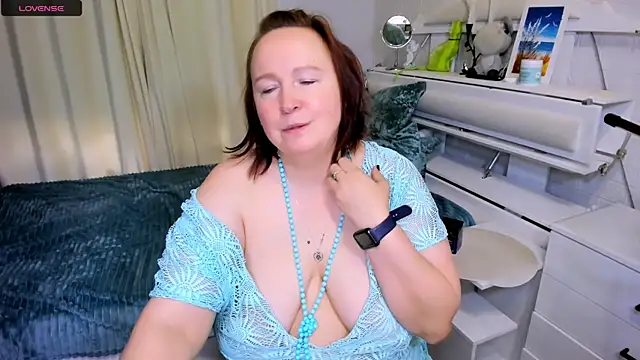 WifeyXRated online show from April 16, 5:41 am