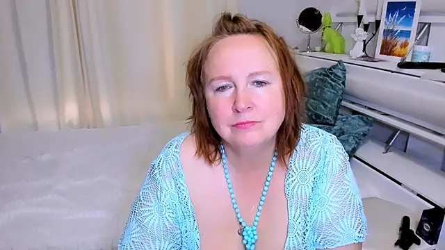 Snapshot of WifeyXRated chatting on June 20, 7:02 am WifeyXRated online show from June 20, 7:02 am