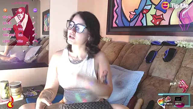 Snapshot of miss_tatta chatting on October 1, 4:06 am miss tatta online show from October 1, 4:06 am