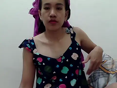 Ursexychixxx 4u online show from February 23, 7:20 am