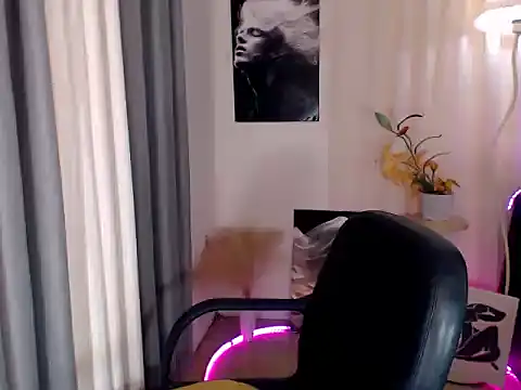 The Fucking Dolls online show from March 30, 1:18 am